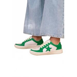 NEW MAKER'S unisex game day sneakers in green/ yellow